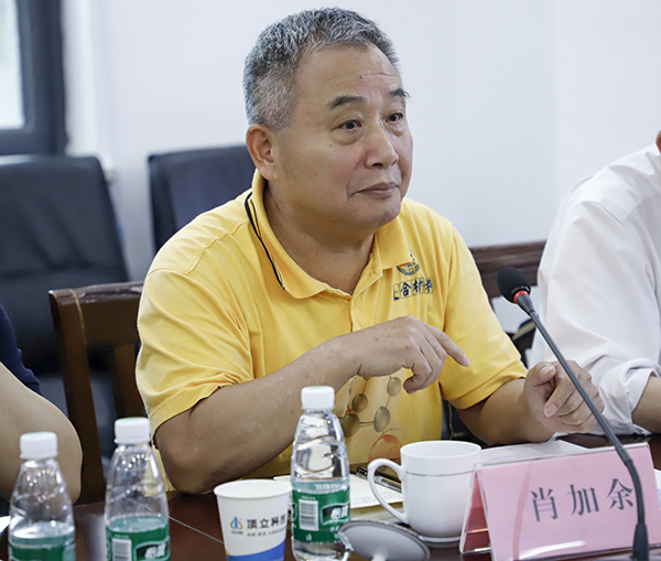 国防科技大学肖加余教授.JPG 国防科技大学肖加余教授.JPG