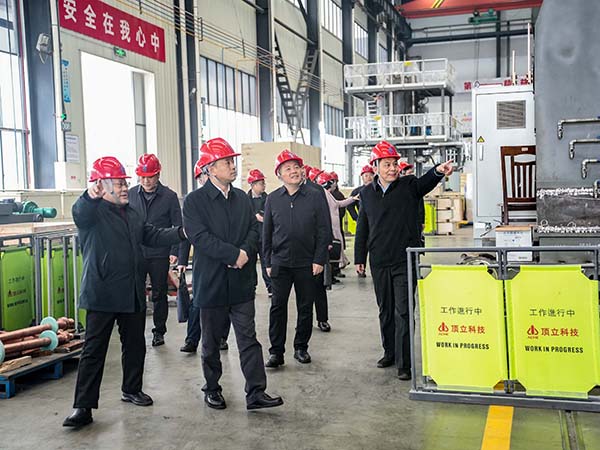 省直机关工委副书记汤立斌一行莅临AG恒峰科技调研 (2).JPG 省直机关工委副书记汤立斌一行莅临AG恒峰科技调研 (2).JPG